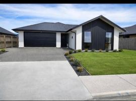 Stackwood Lodge - Relaxed stay for all seasons, hotel i Woodend