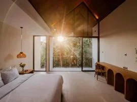 75m2 Private Pool Villa 5 minutes from Canggu and Pererenan