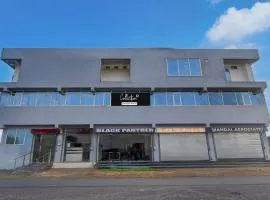 Collection O Saral Bihari Temple Formerly AK Hotels