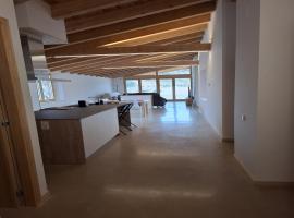 Can Mireia Arnes, hotel em Arnes