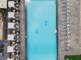 Middle Beach Hotel, ξενοδοχείο σε Ed Dkârîne