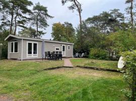 SUPER 5 persoons chalet op 5 sterren camping Krieghuusbelten, hotel sa Raalte