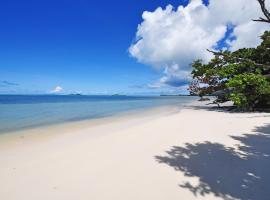 Yasad Residence, hotel in Anse Possession