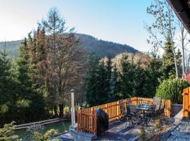 Ferienhaus 1000 Berge Winterberg Kamin & Whirlpool, hotel u gradu Vinterberg