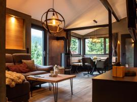 Ferienhaus 1000 Berge Winterberg Kamin & Whirlpool、ヴィンターベルクのコテージ