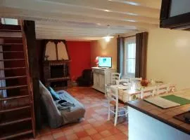 Charming Chalet with Swimming Pool in Quend
