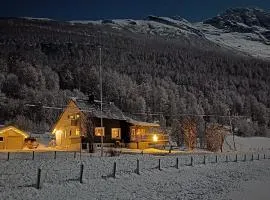 Charles Country House