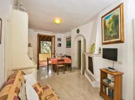 Huge Holiday Home in Marina di Castagneto Carducci near Sea