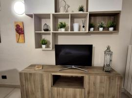 Alice Apartments，位于Crescentino的酒店