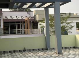 Private Guest Room, hotel in Pālakollu