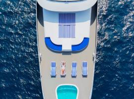 RITRELLA FLOATING HOTEL&YACHT - FREE beach access daily - Full board meal plan, hotel a Male City