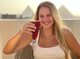 Carlton pyramids view, hotel in Cairo