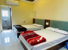 Maa Rewa Palace, hotel in Sānāwad