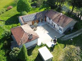 Les jardins de Shambhala, hotel in Montrem