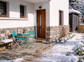 Appart avec Jardin & Vue Montagne - Proche Ski Brian&ccedil;on Serre Che, appartement in Villar-Saint-Pancrace