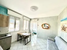 AppArt 24 city center parking and Sea Design district