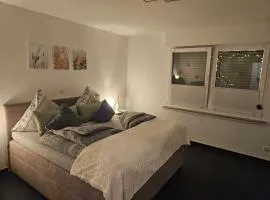 Ferienwohnung Elya, Ihre Auszeit zwischen Therme, Outlet, Natur