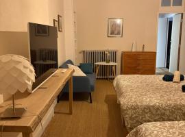 La Villa Louana charme de l'ancien en cœur de ville, hotel in Aubusson