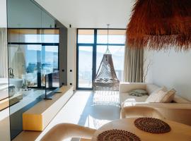 Calm Luxury Chalet Natural Apartments, hotel i Bukovel