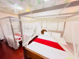 Tharurashmi Sea Pond Villa & Hostel, Hiriketiya，位于迪克韦勒的酒店