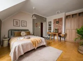 Enchanting Loft 11 by the Old Town and the subway, in the center of Warsaw