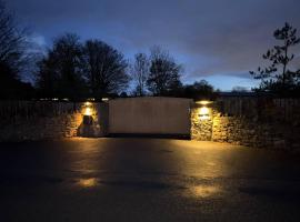 Pine Ridge 1, hotell Bristolis