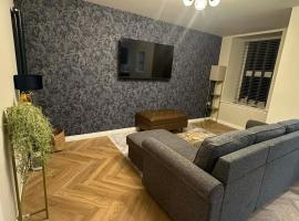 Modern central apartment, hotel in Wick