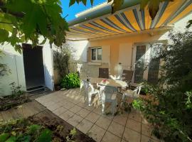 Escale à La Cotinière Maison calme Port à pied, готель у місті Сен-П'єрр-д'Олерон