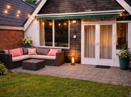 3 bedrooms Family House till 6 p Near Amsterdam & Sea, hotel in Opmeer