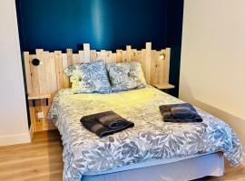 Maison avec Jardin 6 Couchages & Parking gratuit à proximité du Futuroscope, hotel in Jaunay-Clan