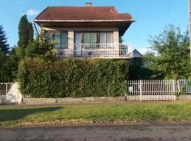 Pávai Apartman