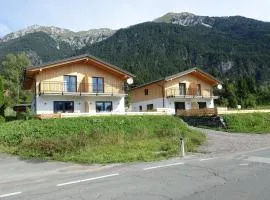 Chalets Dual, 2 Apartments mit Sauna, Nähe Pressegger See, Skibus zum Nassfeld