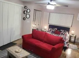 Florida Cottage with Pool in Fort Myers