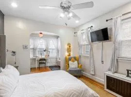 Impeccable 1BR unit in Brooklyn