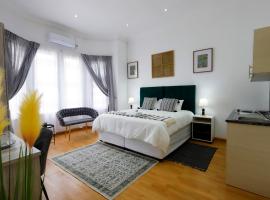 Riveria Guest Lodge and SPA, Hotel in East London