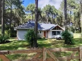 Hermosa Casa en Pinamar Norte, 3 cuadras de la playa
