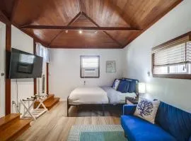 Coastal SD Retreat Studio Pets Close to Ocean