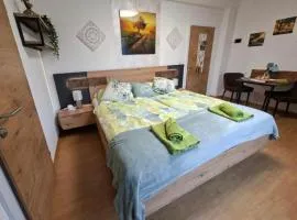 HomeW4 - Tiny Apartment