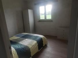 Maison indépendante tout confort - Quédillac, hotel a Quédillac