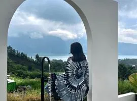 Enla montana with private hot spring