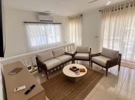 ocean view tropical, hotel em Maggiolo