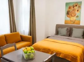 Villa Szent Imre - Private Rooms