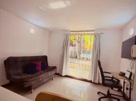 RentalsOP AN03 Apto cerca al Metro tranvía, minutos del estadio y poblado, la mejor ubicación en Medellin