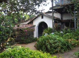 Hostal y Restaurante Chilltepe Ataco, hôtel à Concepción de Ataco