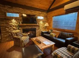 Hummingbird Hideaway - Lake Pets Hike Fish