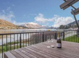 Marina Views - Apt 207 opposite the lake front