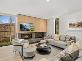 Central Queenstown Villa Spa