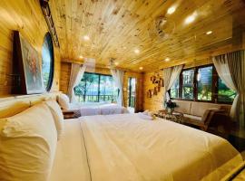 The Lake Hill Farm Tà Đùng, hotel in Biđong