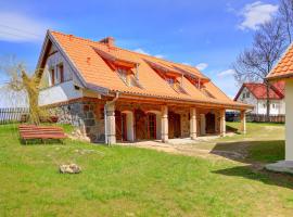 Apartament w Muzeum Michała Kajki, hotel v destinaci Ogródek
