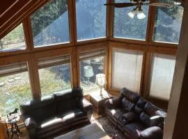 Florissant Getaway From WiFi and cell phones!